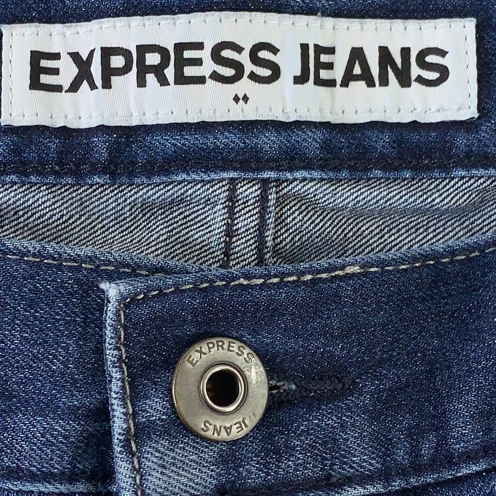 Express Mens Size 33 x 32 Dark Wash Distressed Rocco Slim Fit Skinny Jeans *Flaw